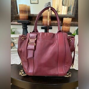 Salvatore Ferragamo Bordeaux Soft Leather Handbag, Authentic, Med, code EE21D394